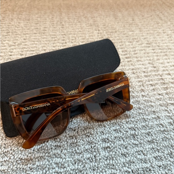 Dolce & Gabbana Havana Animal Print Shaded Sunglasses - Picture 10 of 10